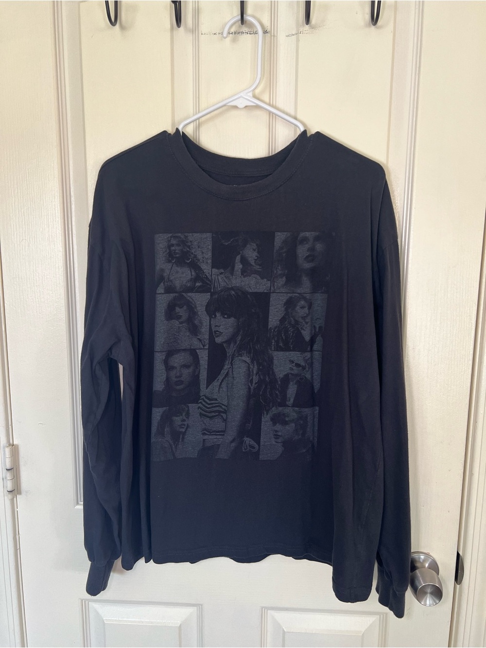 Taylor Swift The Eras Tour Black Long Sleeve Graphic Shirt Large